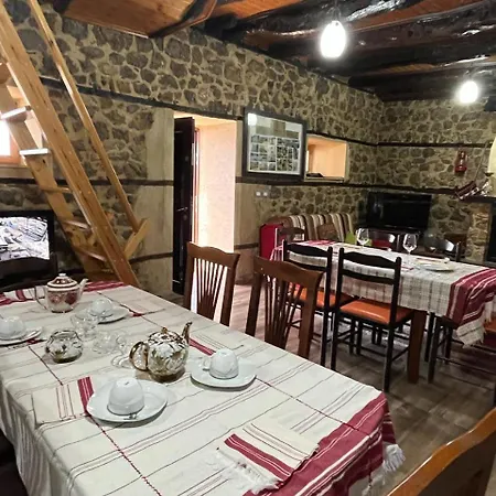 Hotel Kulla E Motcme Shefqet Cupa *