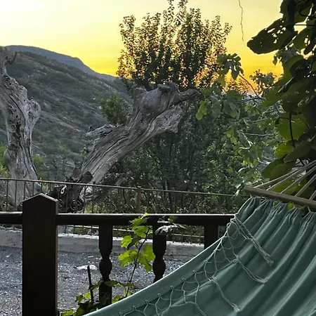Kulla E Motcme Shefqet Cupa Hotel *